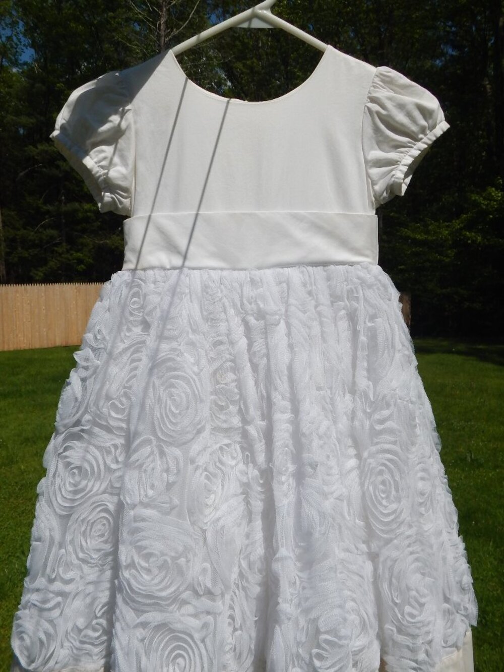 Beautiful flower girl or festive occasion dress, white, flowers, with bow.
